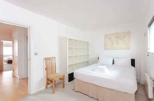 Photo 8 - Spacious 2 Bedroom Flat on Bermondsey St