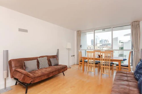 Photo 20 - Spacious 2 Bedroom Flat on Bermondsey St