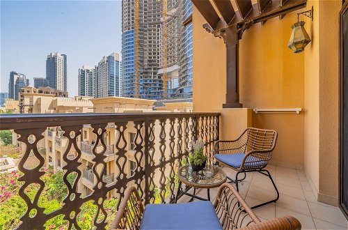 Foto 39 - Colorful Apartment near Dubai Mall with Balcony