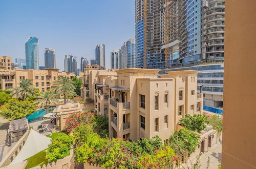 Photo 38 - Colorful Apartment near Dubai Mall with Balcony