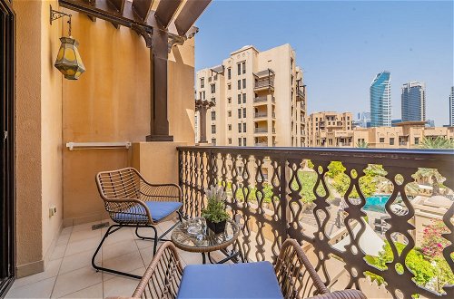 Foto 27 - Colorful Apartment near Dubai Mall with Balcony