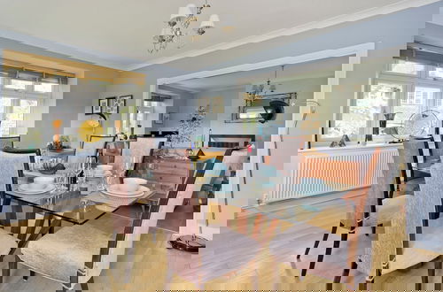 Photo 11 - Delightful Apartment in Prime Location Near Hampstead Heath by Underthedoormat