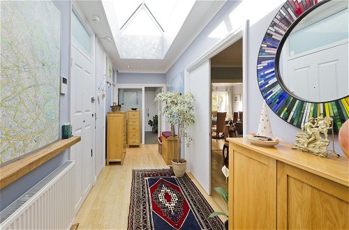 Photo 26 - Delightful Apartment in Prime Location Near Hampstead Heath by Underthedoormat