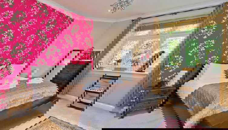 Photo 1 - Delightful Apartment in Prime Location Near Hampstead Heath by Underthedoormat