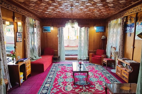 Photo 13 - Shiraz Deluxe Houseboat