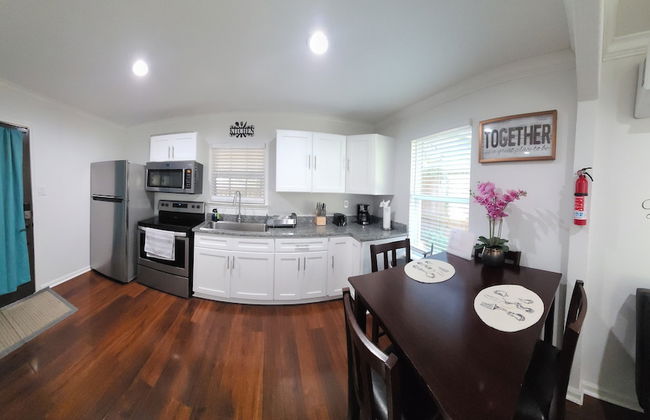 La Casita 5 minutes to DowntownRiver SA - Photo 2