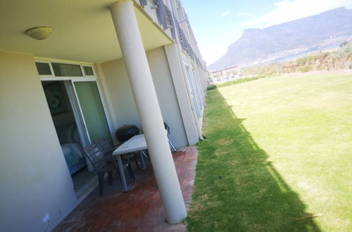 Photo 17 - Family Cape Town Beachfront Apartment