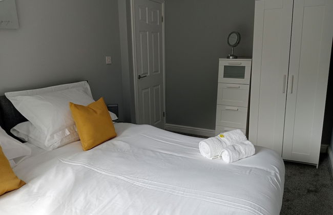 Beautiful and Secluded ,detached Garden Apartment - Foto 5