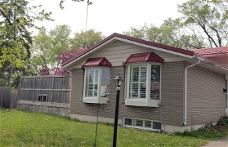 Foto 1 - Bungalow With Cozy 4 Bedrooms on a Large Property Lot ! Late Check-out
