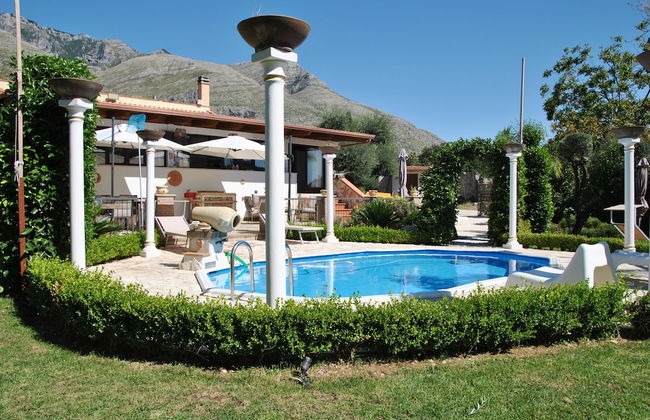 Villa Giselda With Private Pool and Outdoor Whirpool - Photo 24