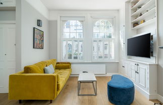 Photo 1 - Altido Captivating 1-Bed Flat In Fulham