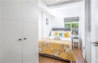 Photo 1 - Altido Stylish 2-Bed Flat W/ Private Garden In Notting Hill,
