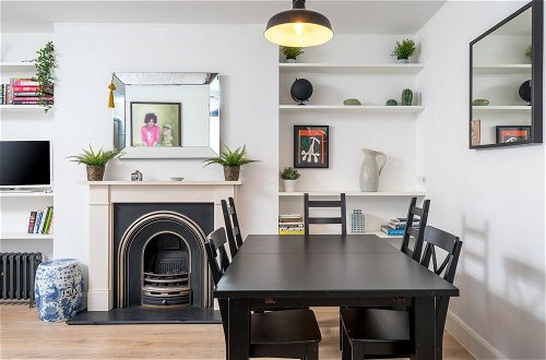 Foto 12 - Altido Stylish 2-Bed Flat W/ Private Garden In Notting Hill,