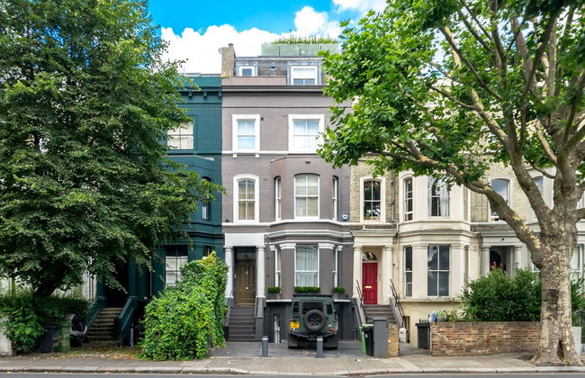 JOIVY Stylish 2-Bed Flat W/ Private Garden In Notting Hill, - Foto 18