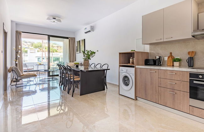 Sanders River Plaza - Fine 1 Bedroom Apt With Balcony - Foto 7