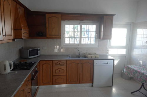 Photo 9 - Beautiful and Large 3-bed Villa in Lapta, Cyprus