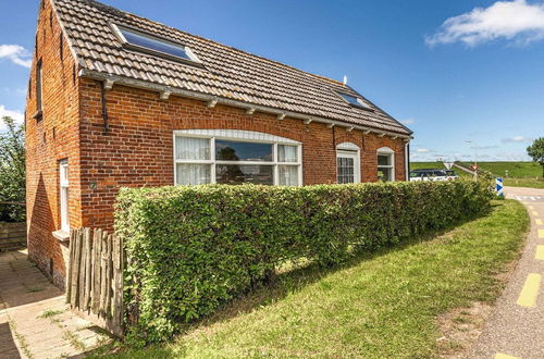 Photo 38 - Quaint Holiday Home in Nieuwvliet-Bad near Sea Beach