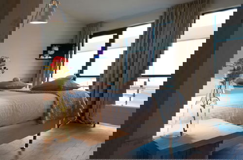 Photo 6 - Spacious Modern Apartment in Scheveningen