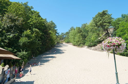 Photo 42 - Holiday Home Close to the Beach