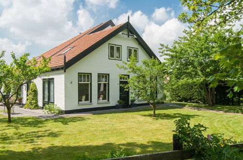 Photo 30 - Attractive Countryside Holiday Home in Quiet, yet Central Location in Schoorl