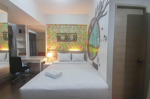 Photo 1 - Minimalist Studio Room At Taman Melati Sinduadi Apartment