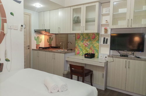 Photo 3 - Minimalist Studio Room At Taman Melati Sinduadi Apartment