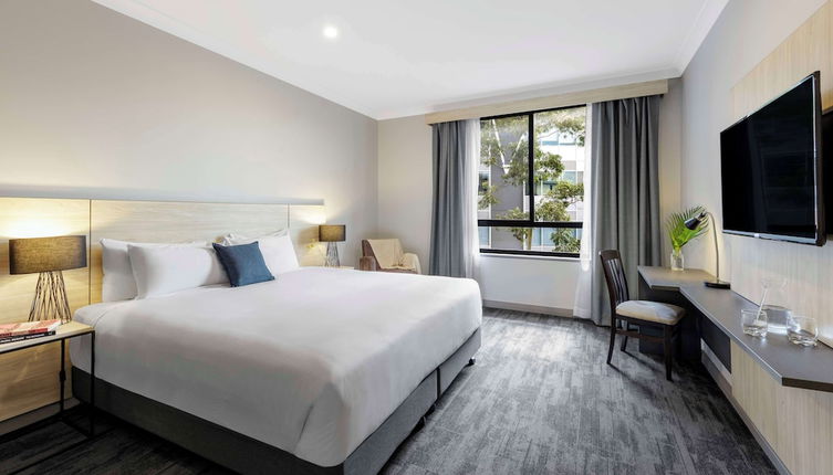 Photo 1 - Oaks Sydney North Ryde Suites