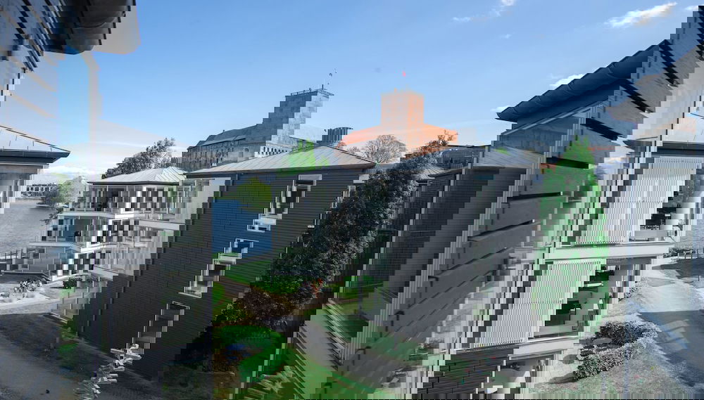 Primary image