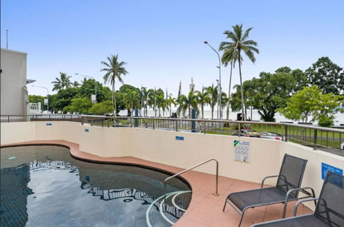 Foto 16 - Cairns Ocean View Apartment in Aquarius