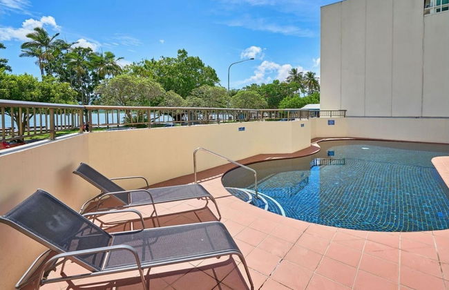 Cairns Ocean View Apartment in Aquarius - Photo 13