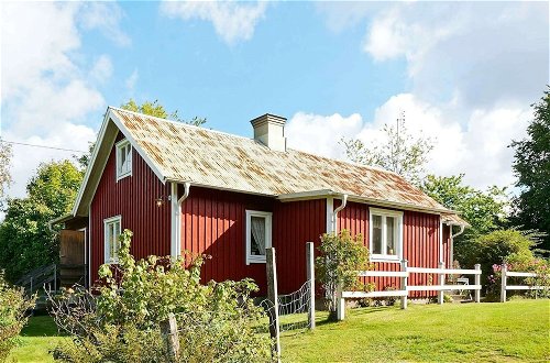 Photo 1 - 5 Person Holiday Home in Skallinge