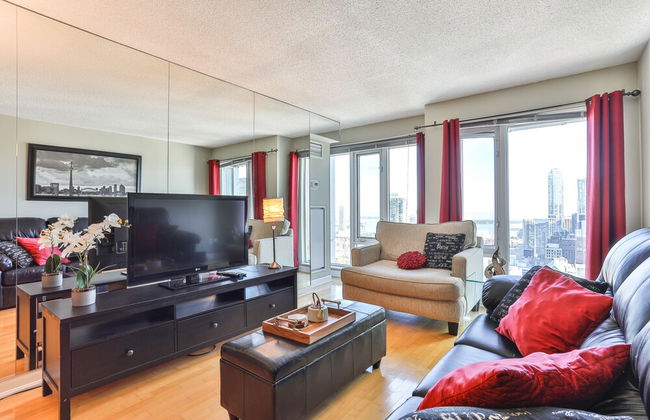 Downtown Studio in Dundas Square - Foto 11