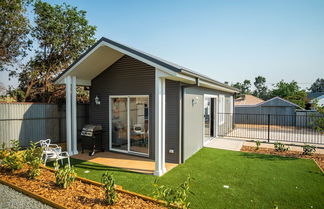 Photo 1 - Kirsten Accommodation Parkes