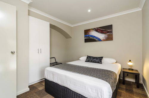 Photo 13 - Parkville Place Serviced Apartments