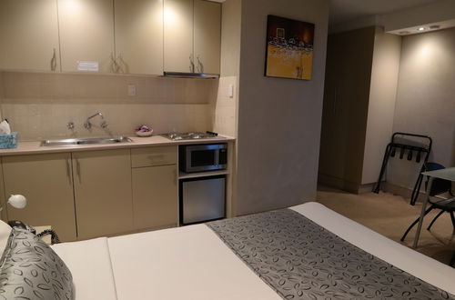 Photo 21 - Parkville Place Serviced Apartments