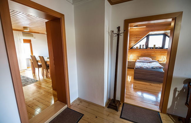 Three Bedroom Apartment Ana With hot tub - Photo 11
