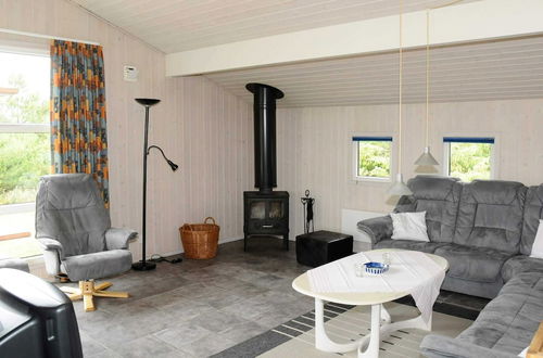 Photo 4 - 7 Person Holiday Home in Henne