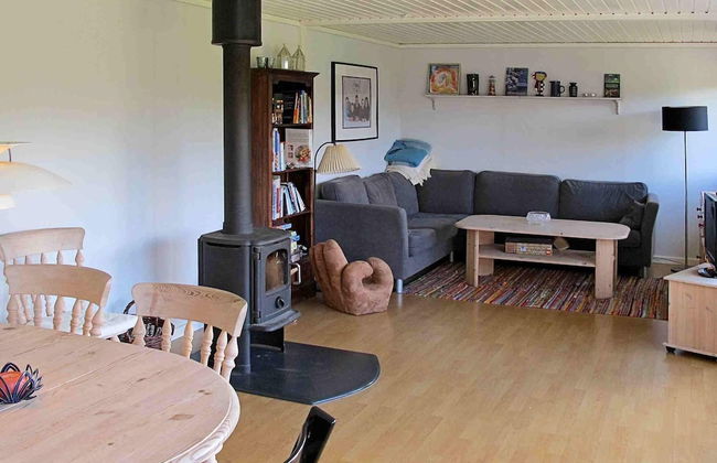 6 Person Holiday Home in Stroby - Foto 19
