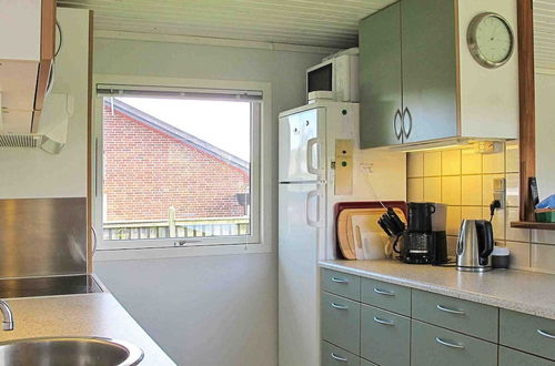 Photo 13 - 6 Person Holiday Home in Stroby