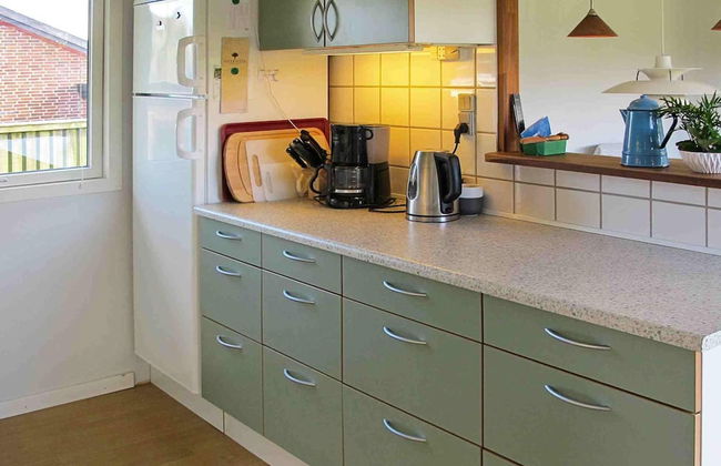 6 Person Holiday Home in Stroby - Foto 12