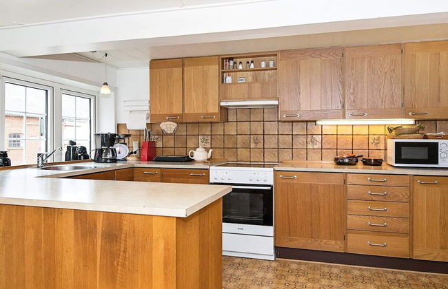 8 Person Holiday Home in Bredebro - Foto 5