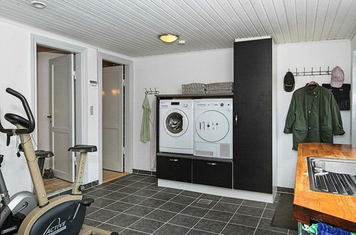 Photo 16 - 8 Person Holiday Home in Bredebro