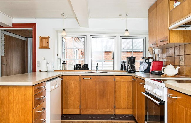 8 Person Holiday Home in Bredebro - Foto 19