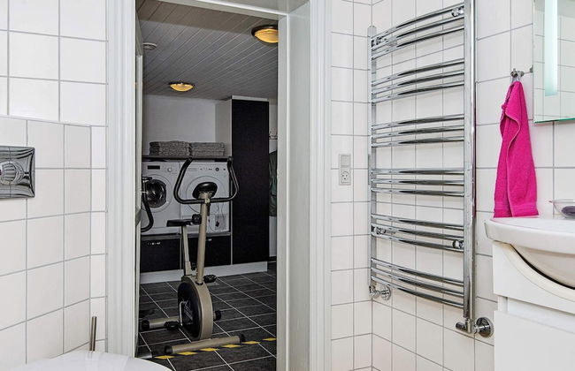 8 Person Holiday Home in Bredebro - Foto 6