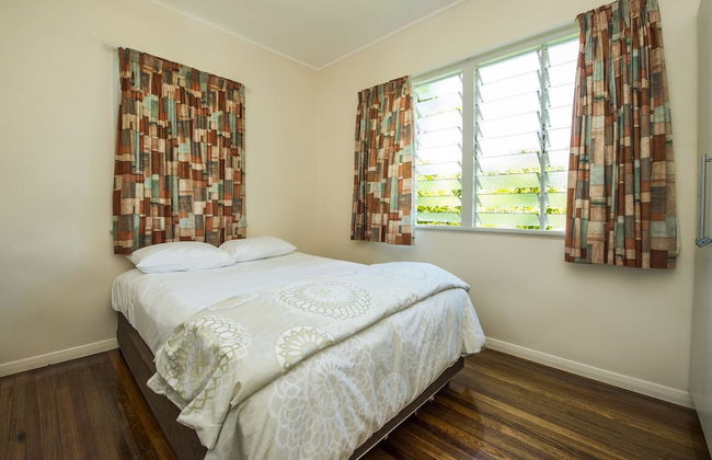 Picnic Bay Apartments Unit 3 - Photo 4