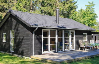 Foto 1 - 5 Person Holiday Home in Vaeggerlose