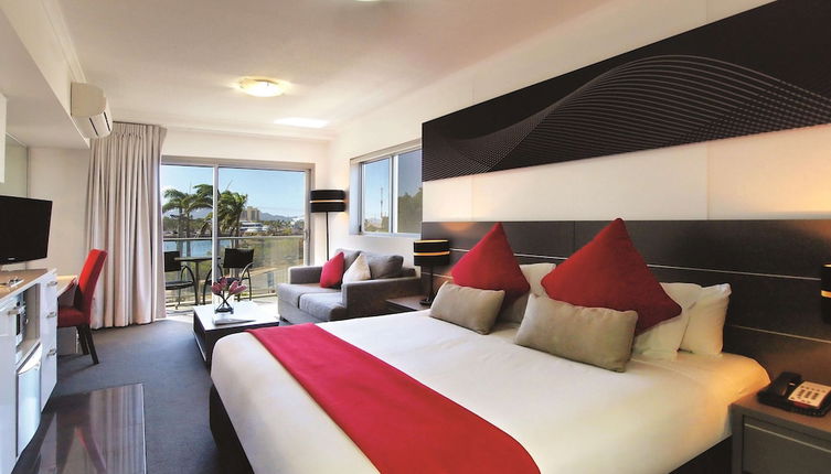 Photo 1 - Oaks Townsville Metropole Hotel