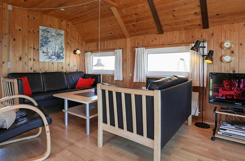 Photo 3 - 6 Person Holiday Home in Hvide Sande