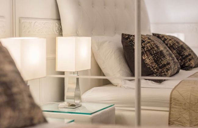 Music Academy Bedroom Suite Café Vian Apartman Kft - Foto 3