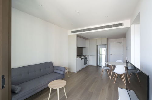 Photo 8 - Modern Apartment in Darling Harbour